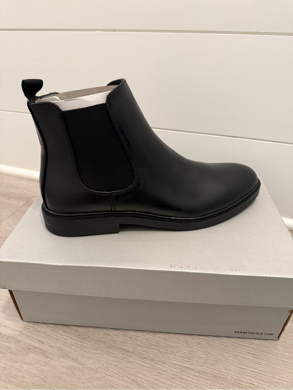 Kenneth Cole Men's Black Leather Chukka Peyton Chelsea Boot sz 11M NWTs